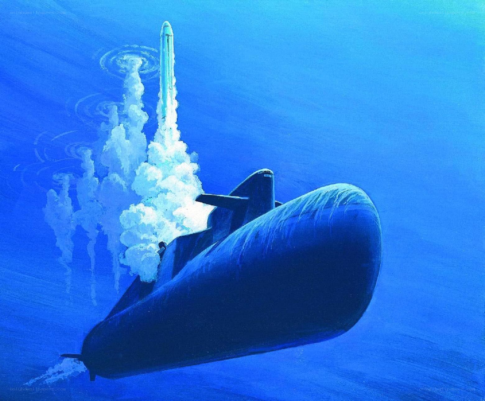Submarine launching missile