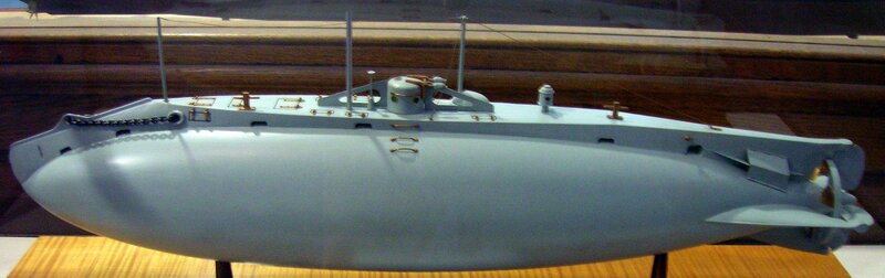 submarine model display