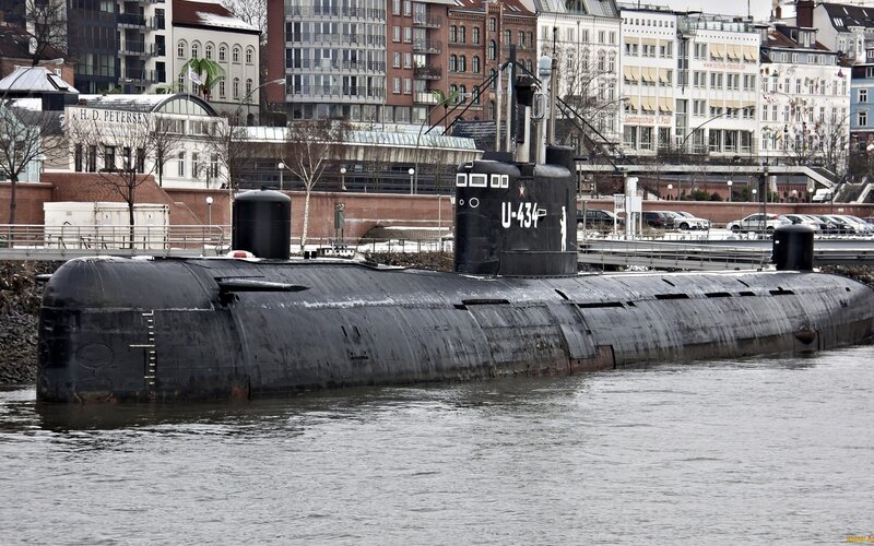 Submarine U-434