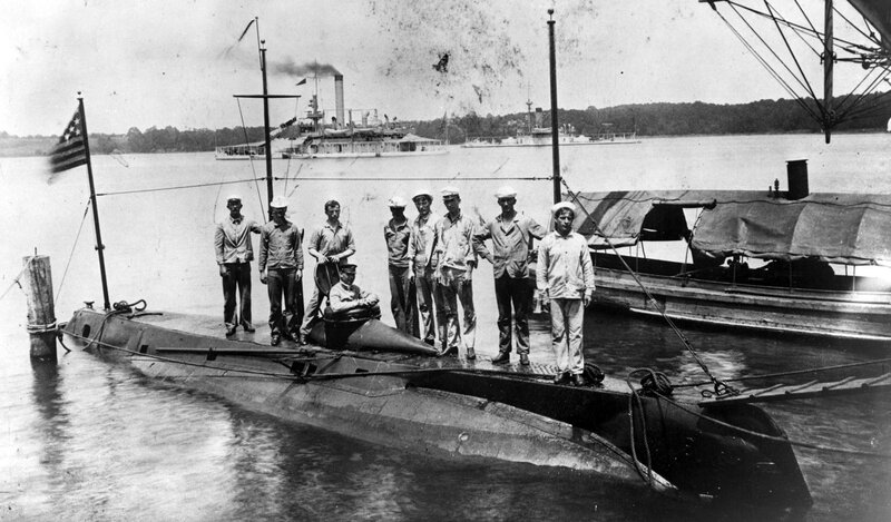 Submarine with Crew
