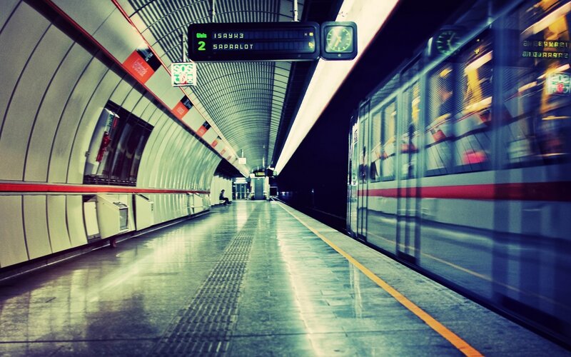 Subway Train at Station — Gray