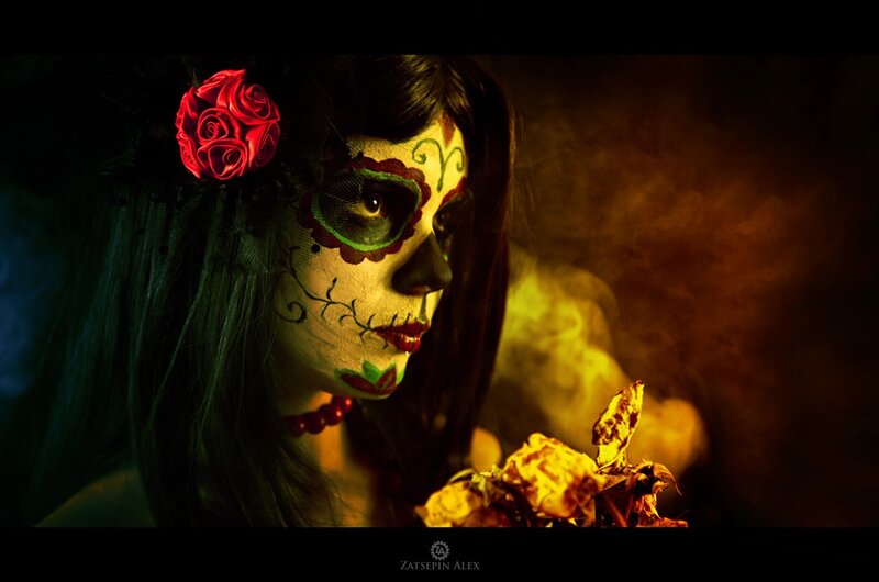 sugar skull woman with rose
