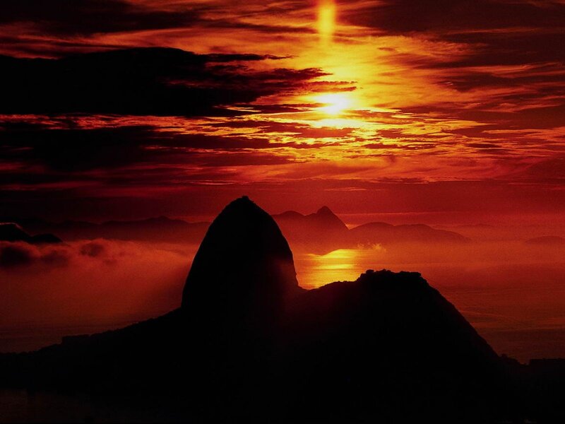 Sugarloaf Mountain — Red, Dramatic