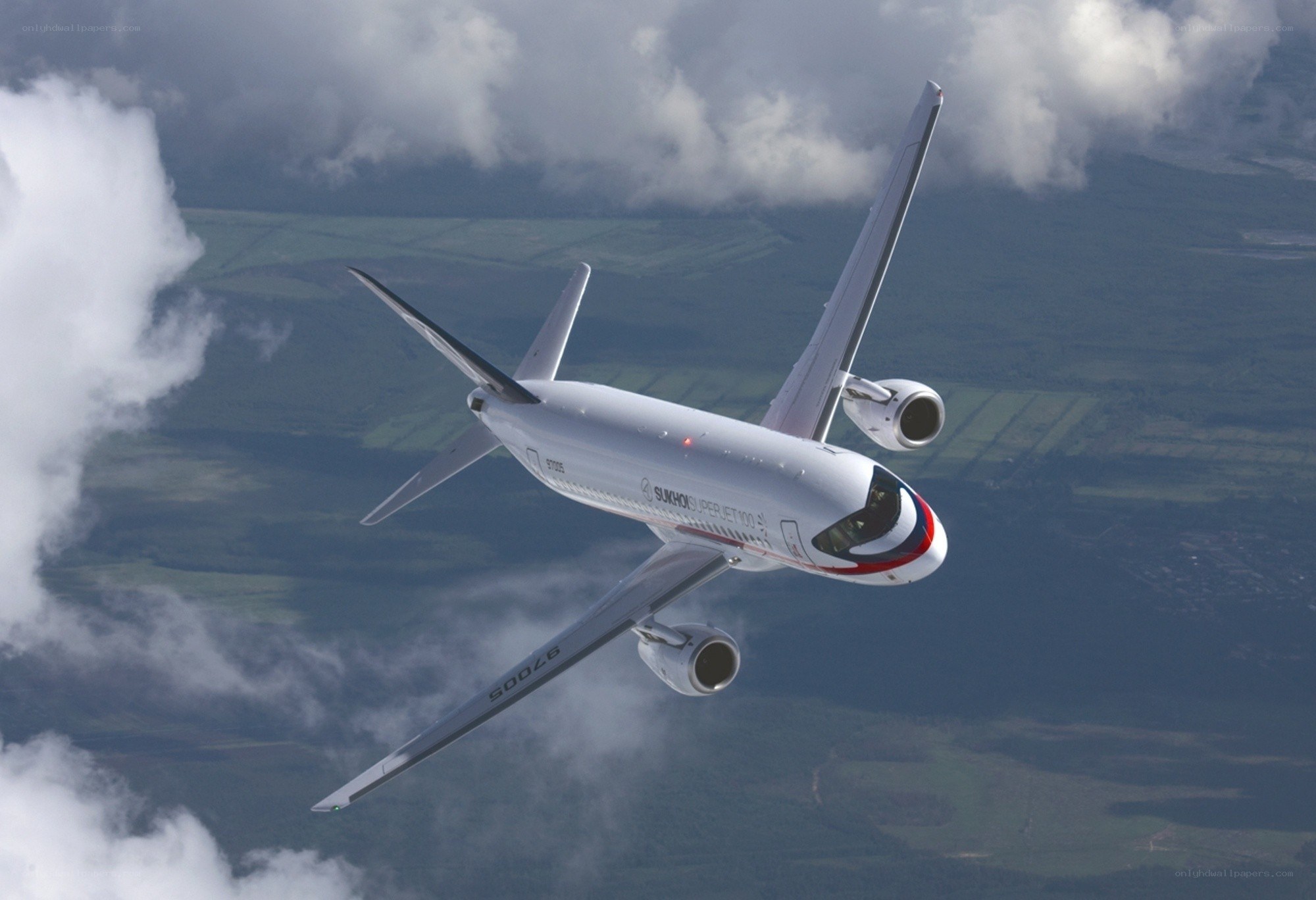 Sukhoi Superjet in flight