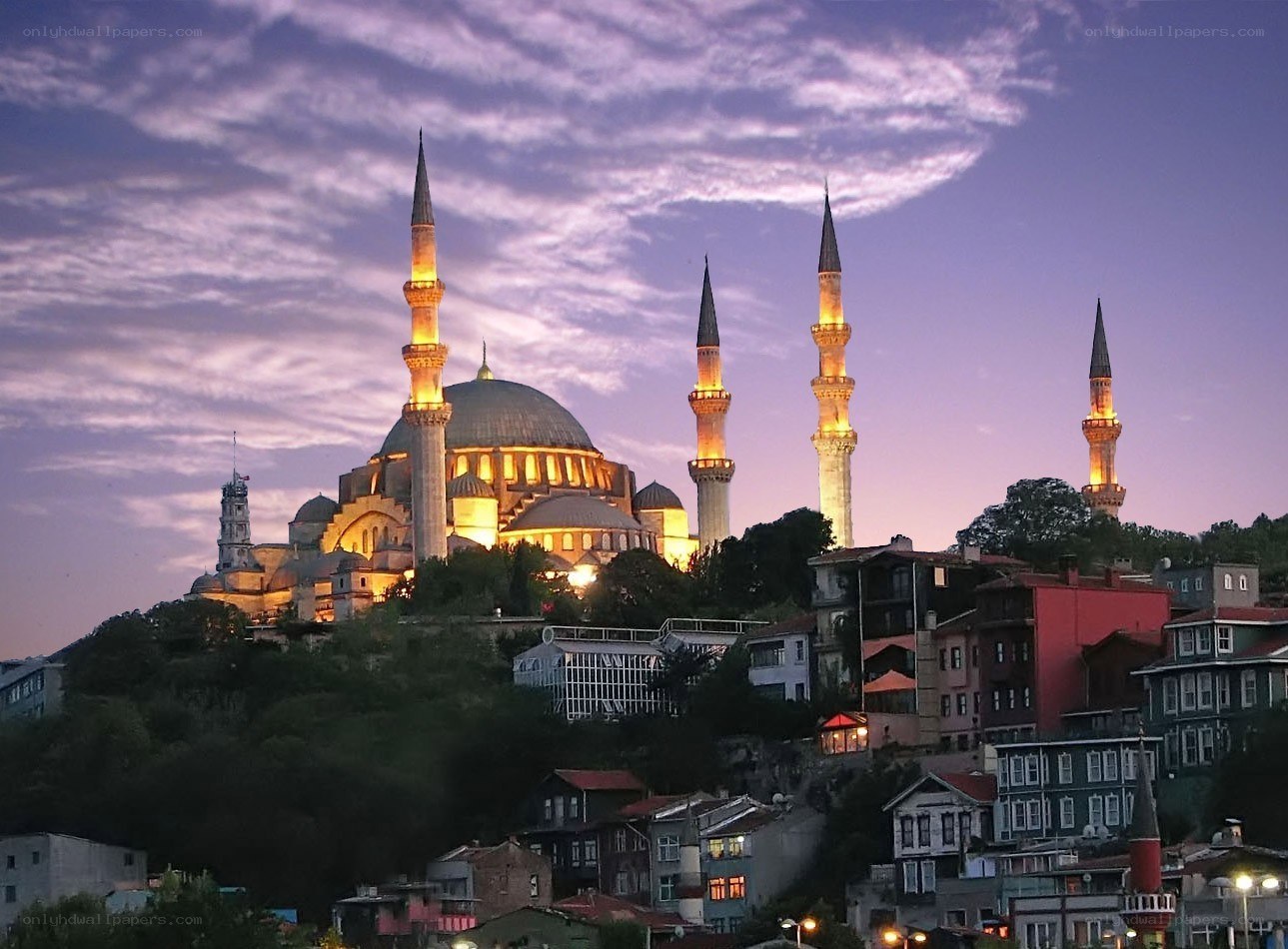 Suleymaniye Mosque at dusk
