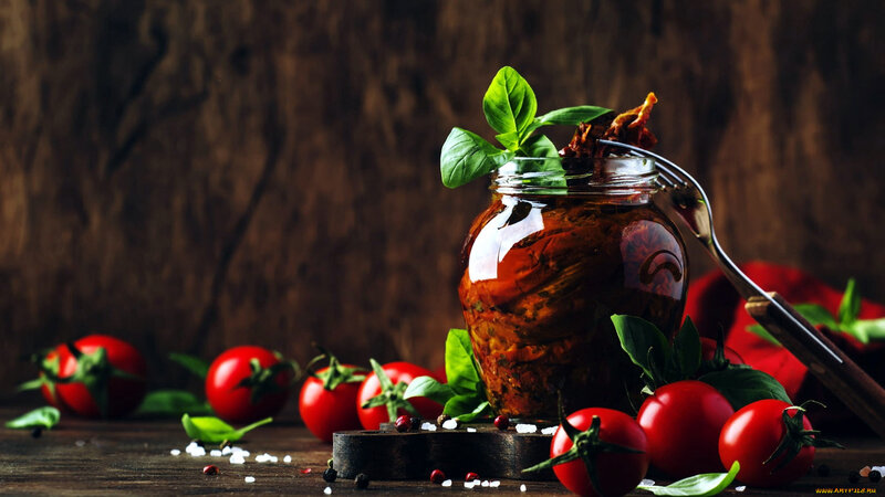 Sun-dried Tomatoes in Jar