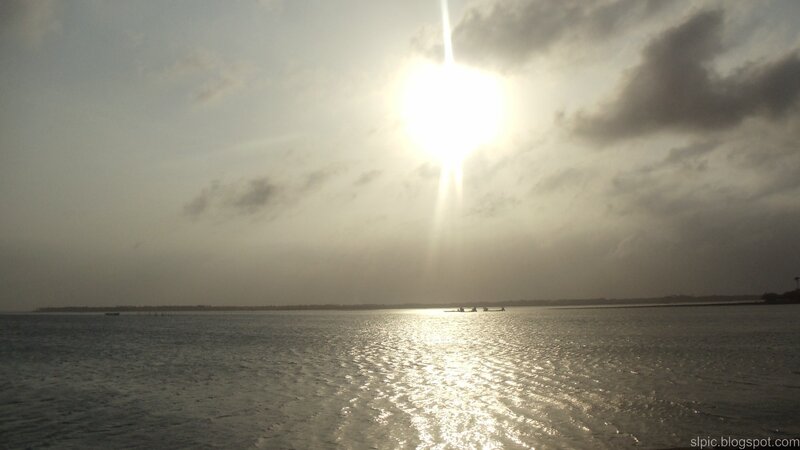 Sun over Water — Gray, Serene