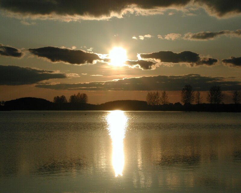 Sun Setting over Lake — Gold, Serene, Sunset
