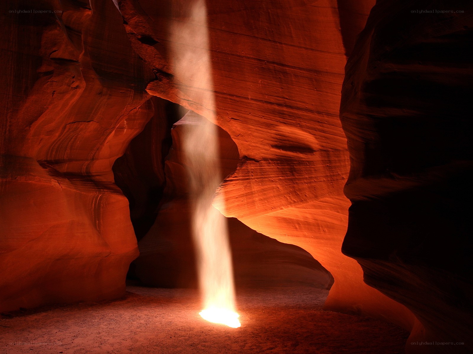 Sunbeam in a sandstone canyon