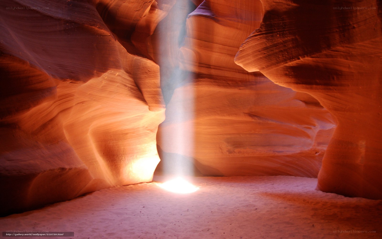 Sunbeam in a sandstone canyon