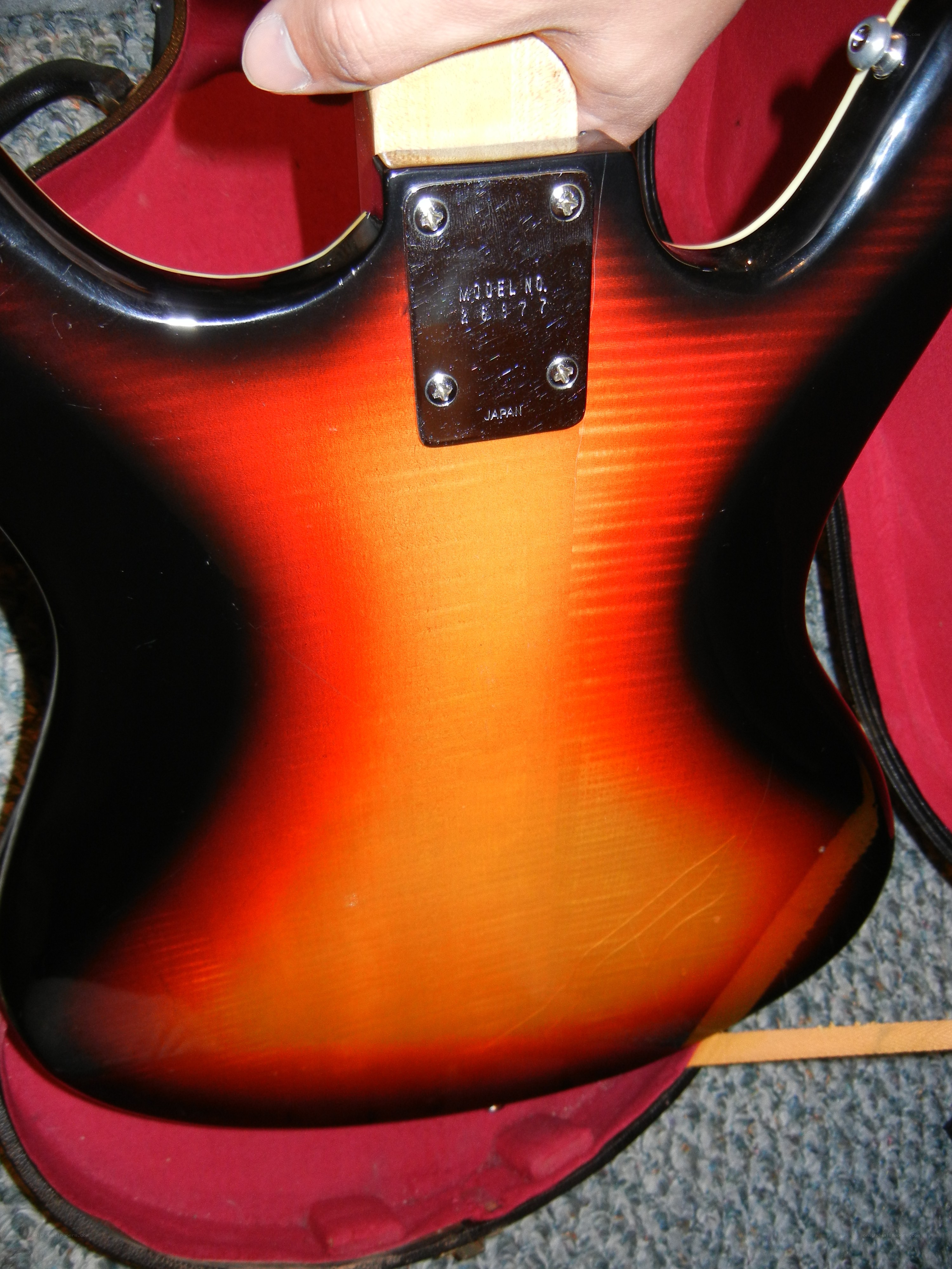 sunburst bass guitar back