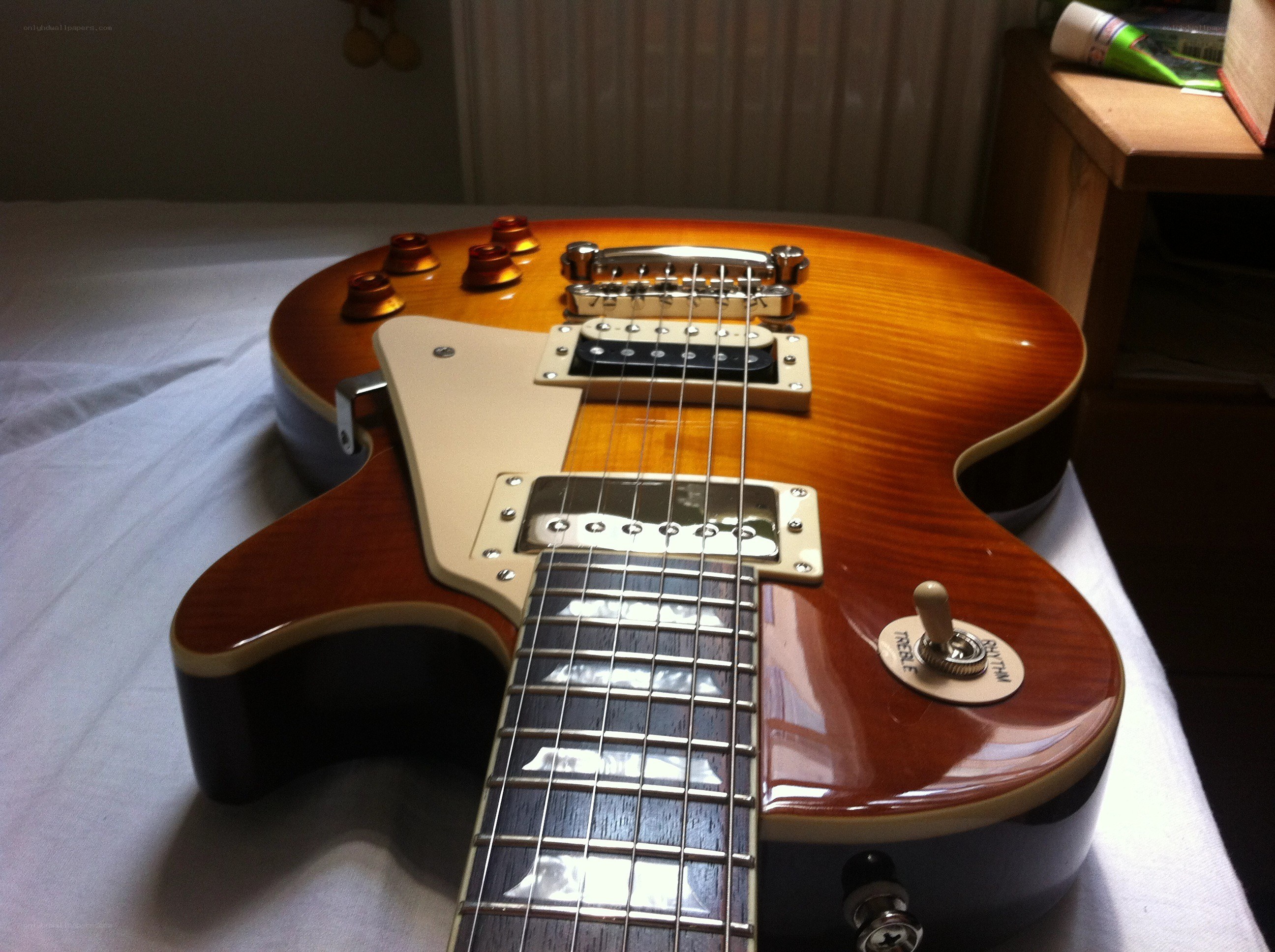 sunburst electric guitar
