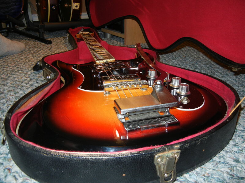 sunburst electric guitar in case