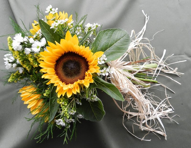 Sunflower Bouquet — Yellow, Calm, Summer