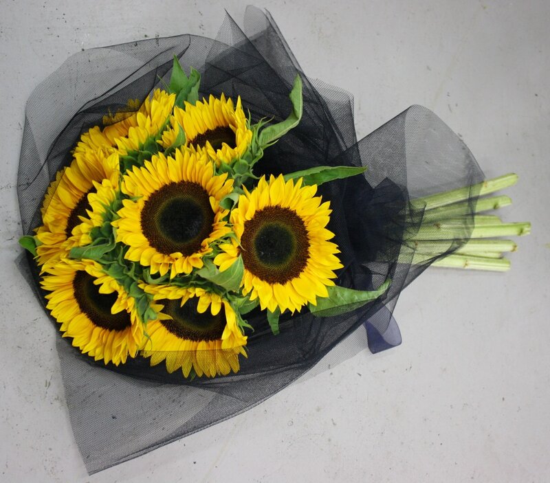 Sunflower Bouquet — Yellow, Calm