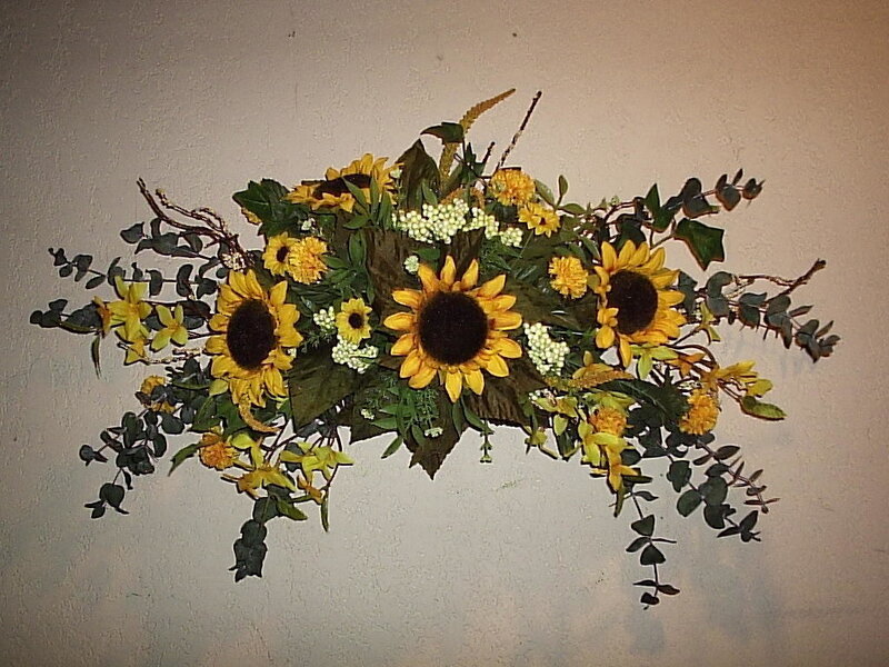 sunflower floral arrangement