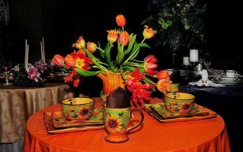 Sunflower-themed Dinnerware
