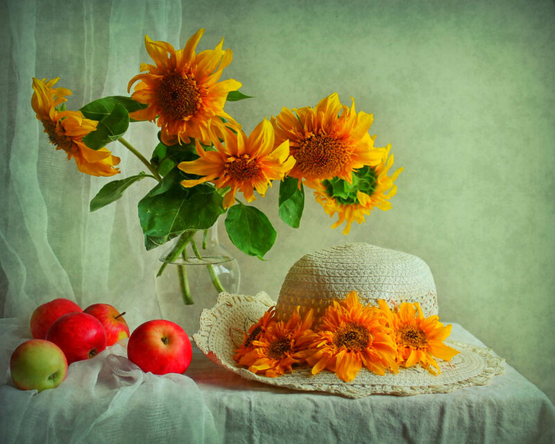 Sunflowers and Apples — Yellow, Serene
