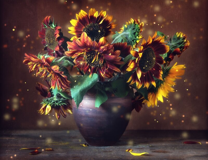 Sunflowers in a Vase — Brown