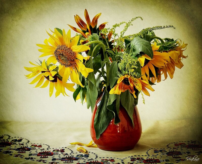 Sunflowers in a Vase — Yellow, Calm, Afternoon