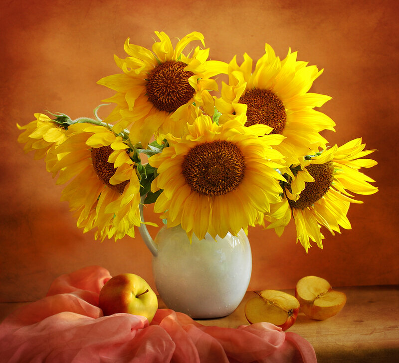 Sunflowers in a Vase — Yellow, Calm, Autumn
