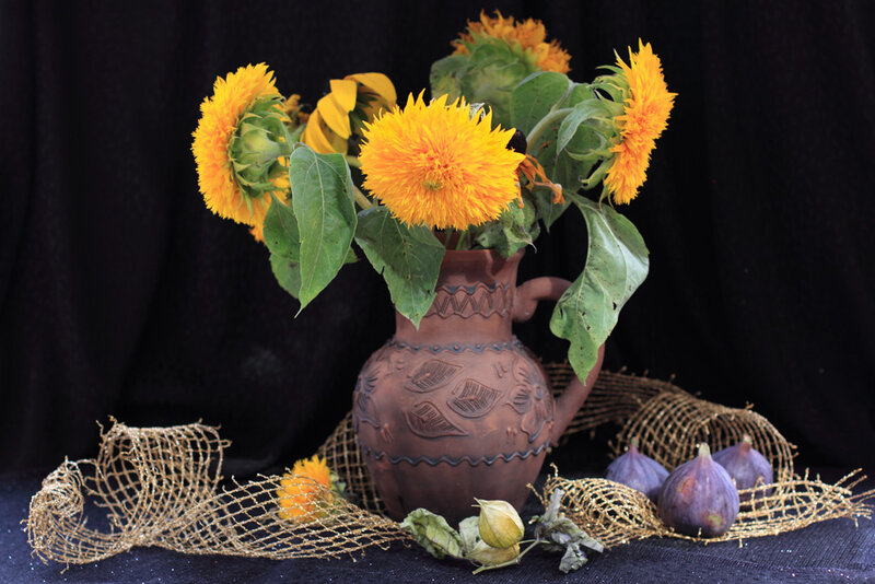 Sunflowers in a Vase — Yellow, Dramatic, Photograph, Figs