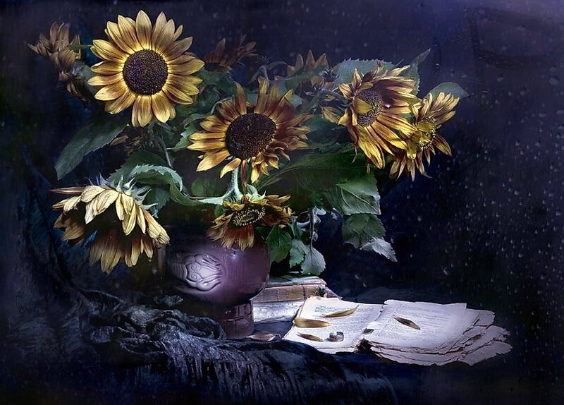 Sunflowers in a Vase — Yellow, Dramatic