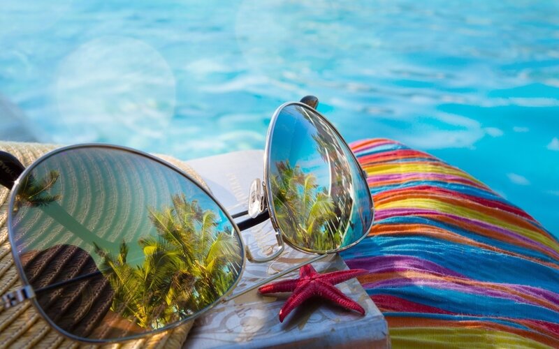 Sunglasses on Towel — Blue