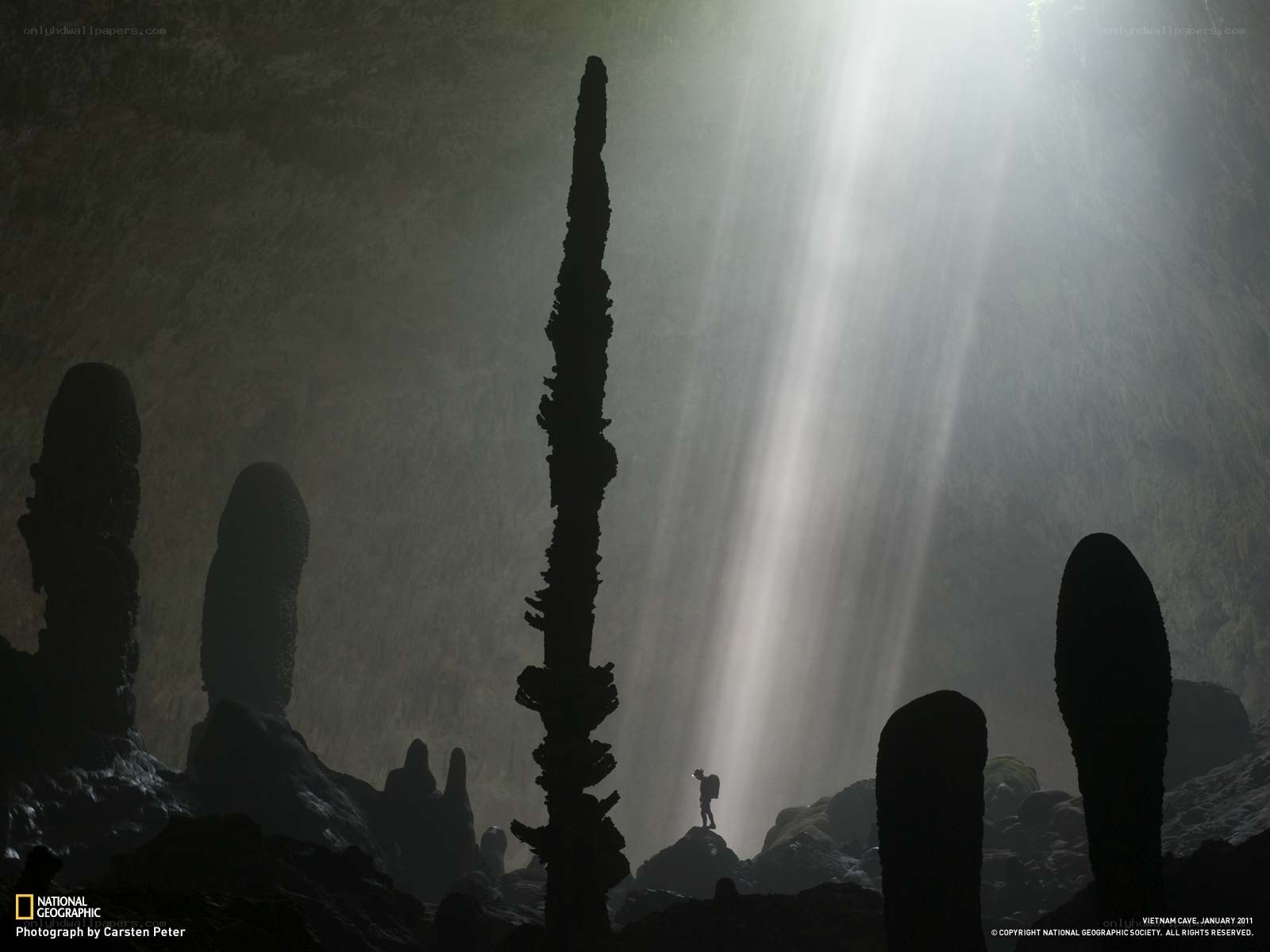 Sunlight in a Vietnamese cave