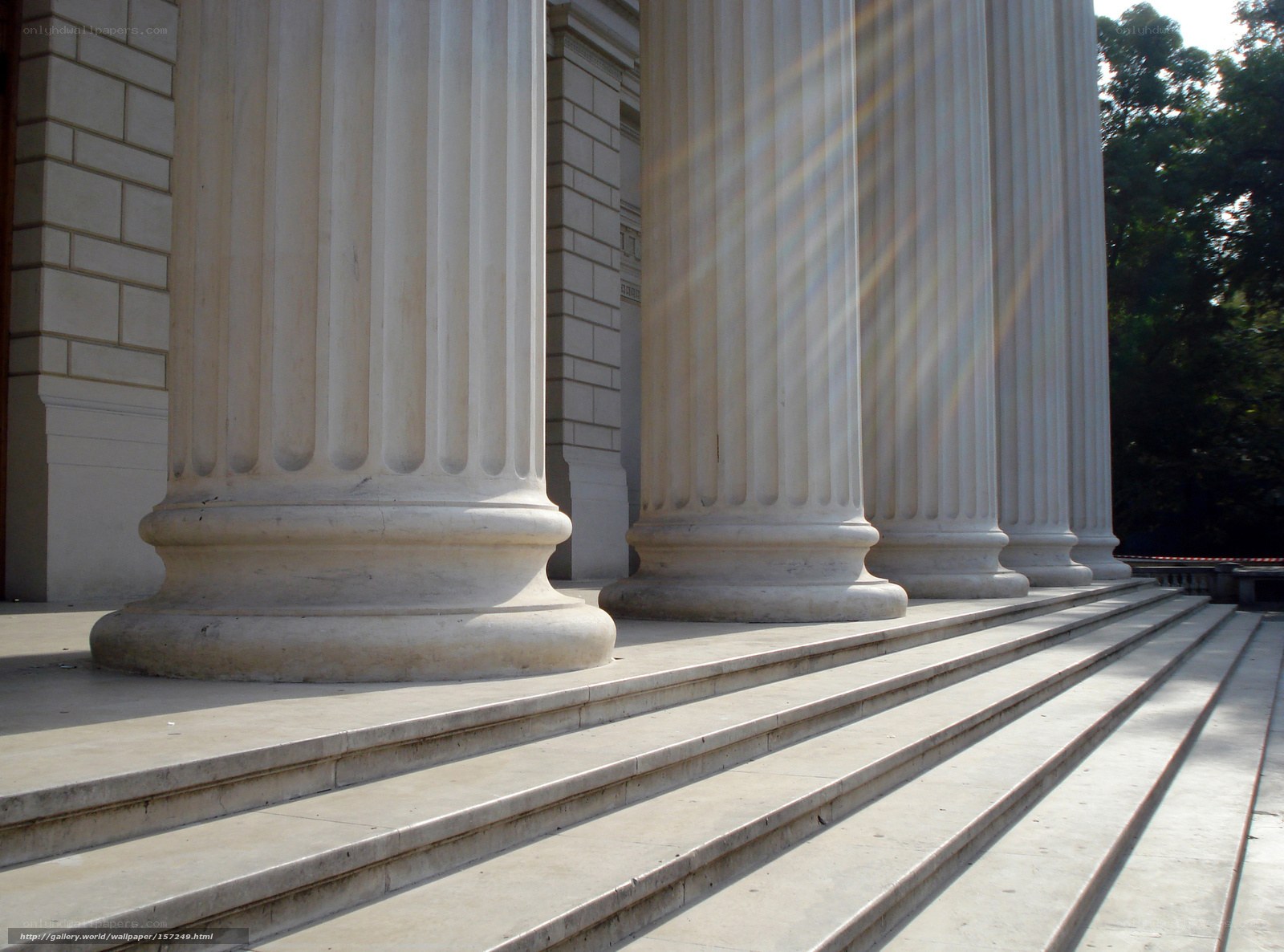 Sunlight on classical columns