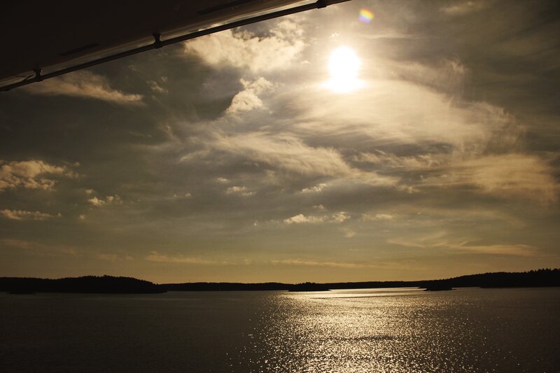 Sunlight on Water — Gold, Dramatic, Sunset