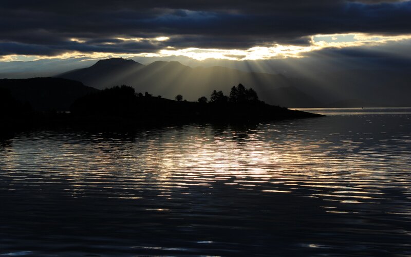 Sunlight over Lake