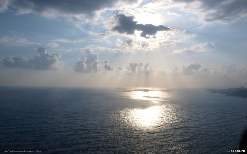 Sunlight over Ocean — Blue, Dramatic, Sunrise