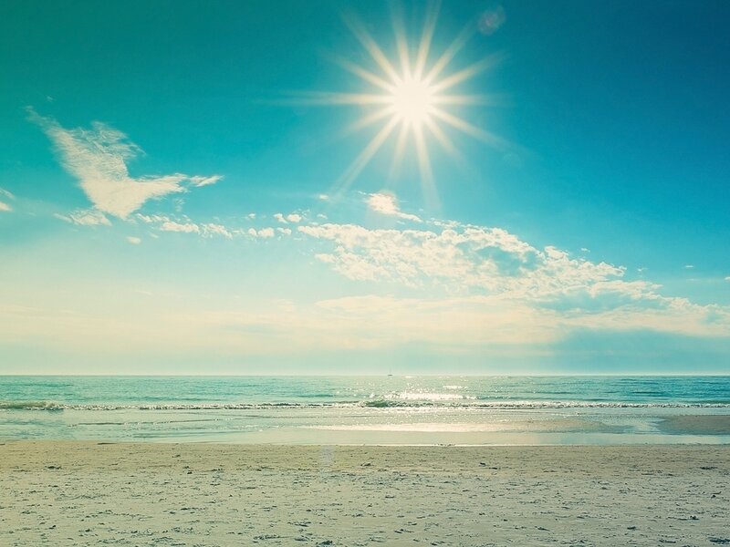 Sunny Beach Scene — Blue