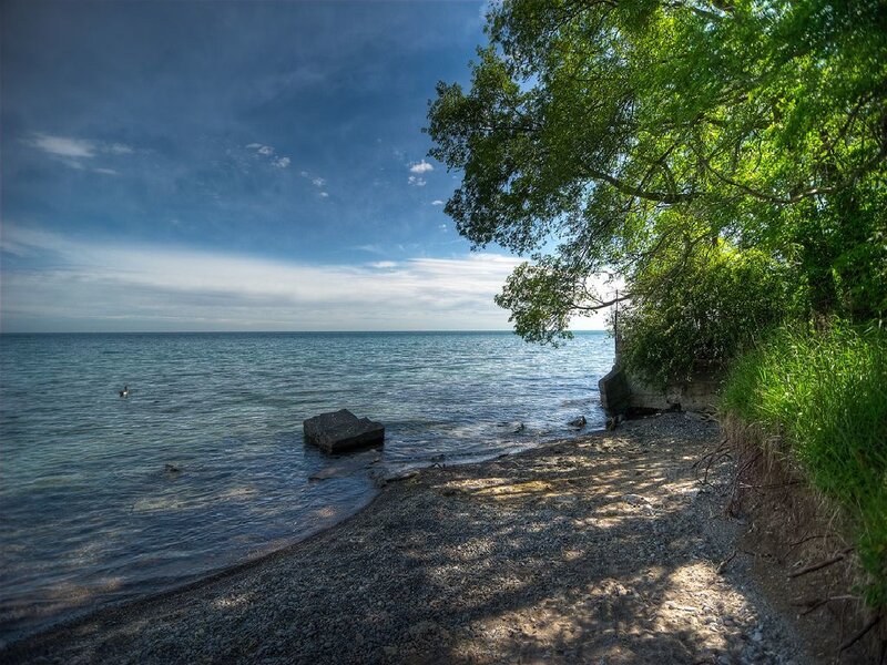 Sunny day at the lakeside