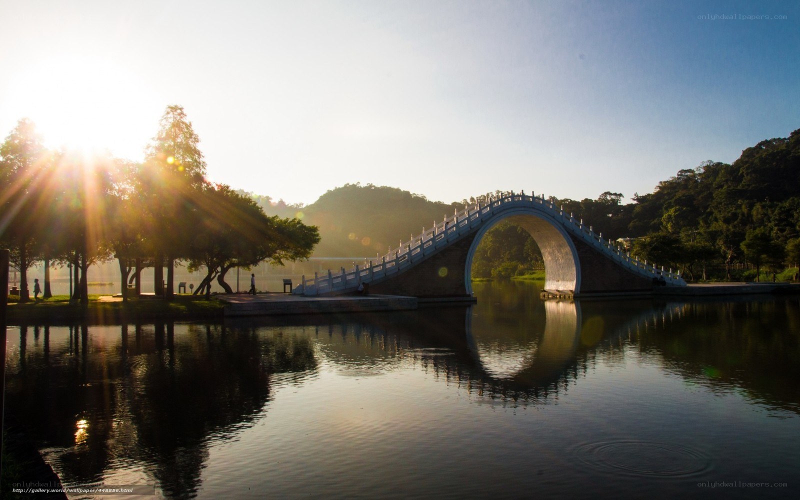 Sunrise at the arched bridge