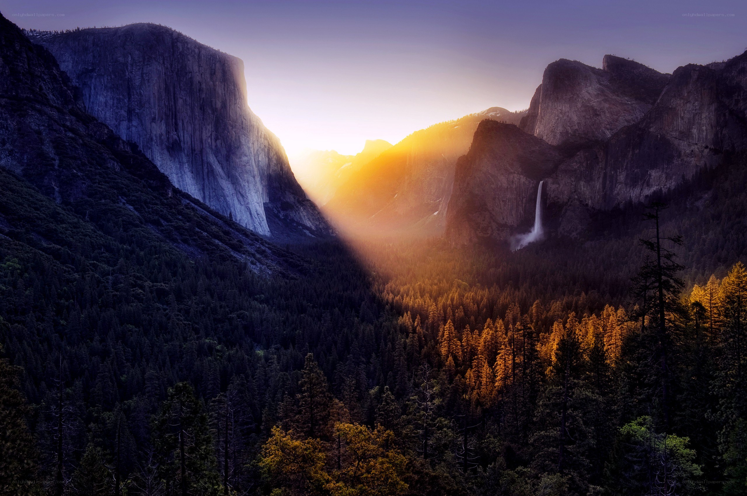Sunrise in Yosemite Valley