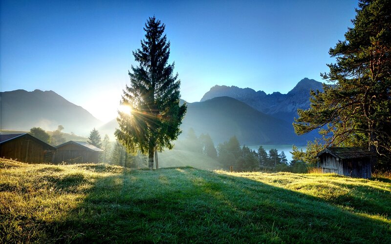Sunrise over Alpine Valley — Green
