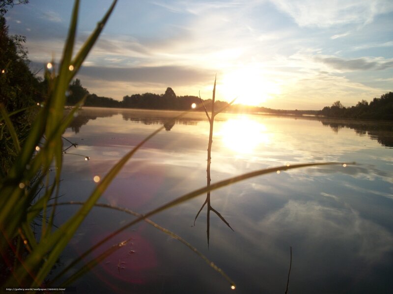 Sunrise over Calm Lake — Blue