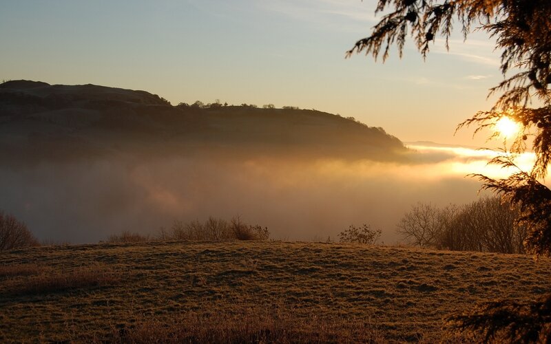 Sunrise over Foggy Valley — Gold