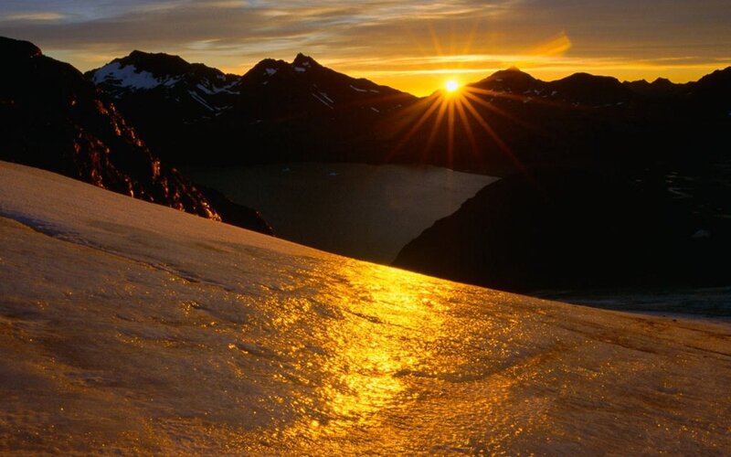 Sunrise over Glacier — Gold