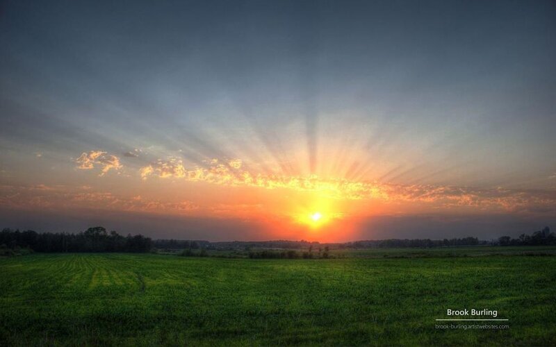 Sunrise over Green Field — Serene, Sunset
