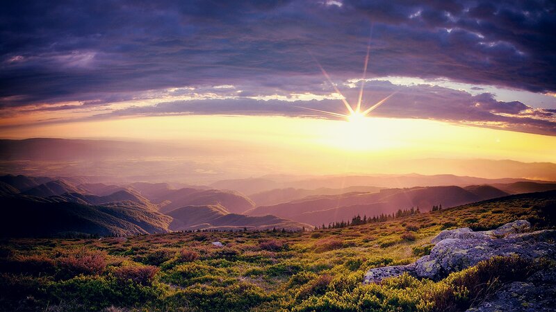Sunrise over Mountain Range — Yellow