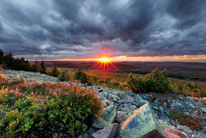 Sunrise over Rocky Hill — Gray