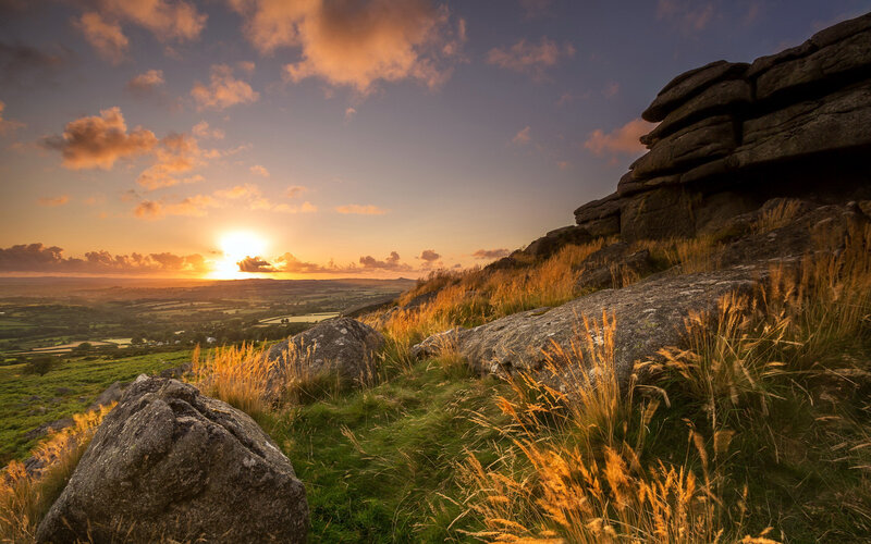 Sunrise over Rocky Hill — Orange, Serene, Sunset