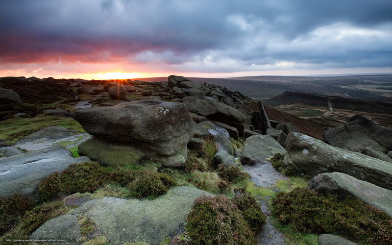Sunrise over Rocky Moor — Gray