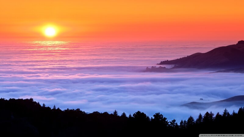 Sunrise over sea of clouds