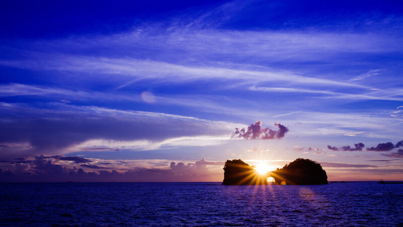 Sunrise Through Rock Arch — Blue
