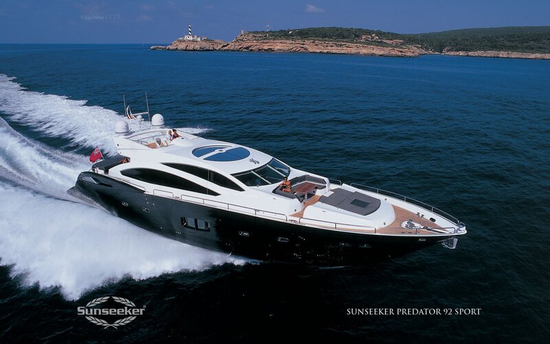 Sunseeker Predator 92 Sport yacht