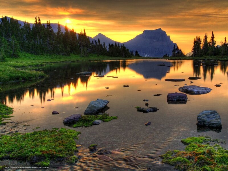Sunset at a mountain lake